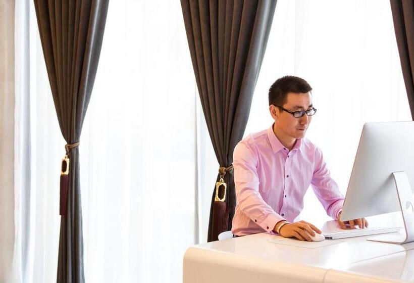 Novotel Daqing Haofang