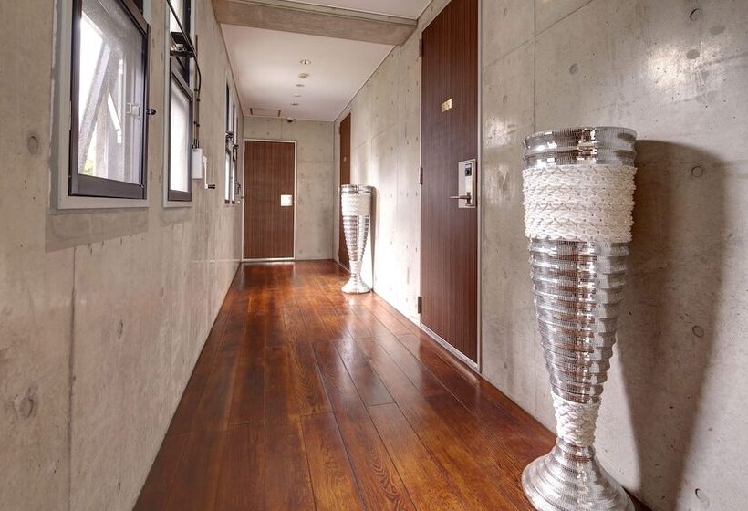 Secret House Makishi