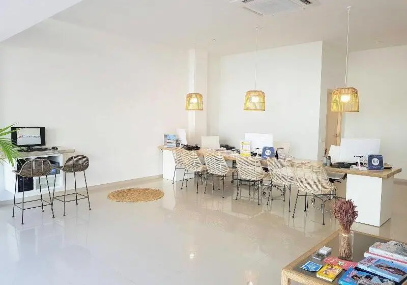 ホテル Apartamentos Bossa Bay Mc Apartamentos Ibiza
