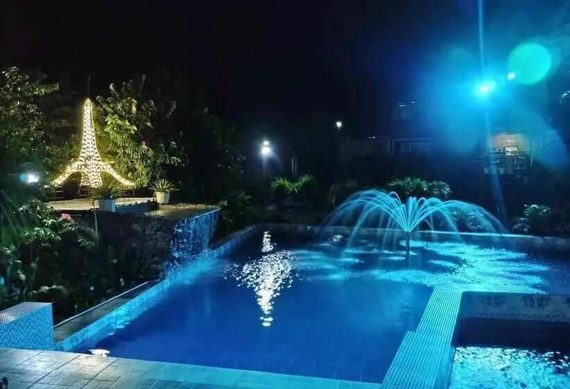 هتل Casa De Robles Tanay Rizal
