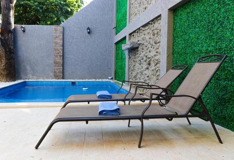 בית מלון כפרי El Marqués De Manga