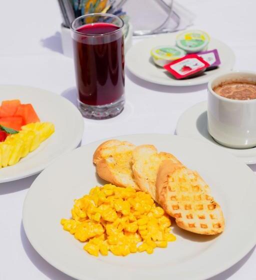 בית מלון כפרי El Marqués De Manga