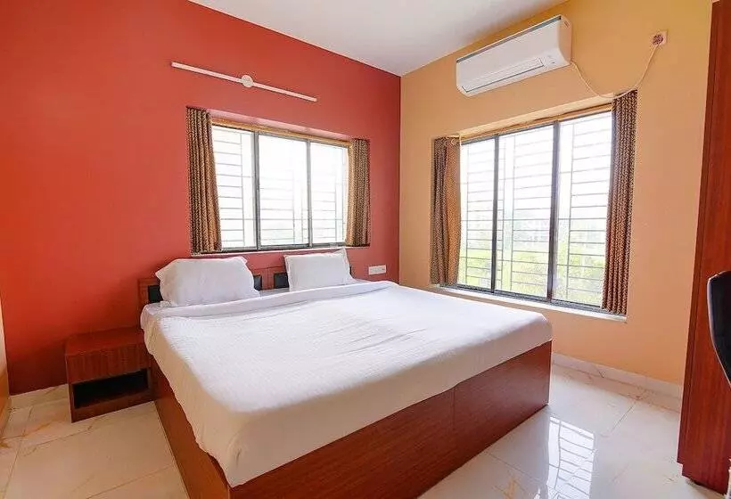 Fabhotel Amar Raj Inn