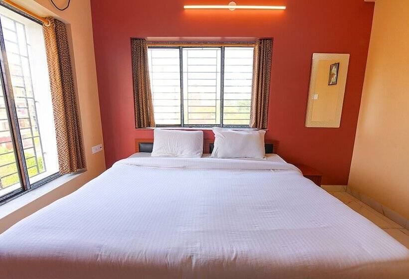 Fabhotel Amar Raj Inn