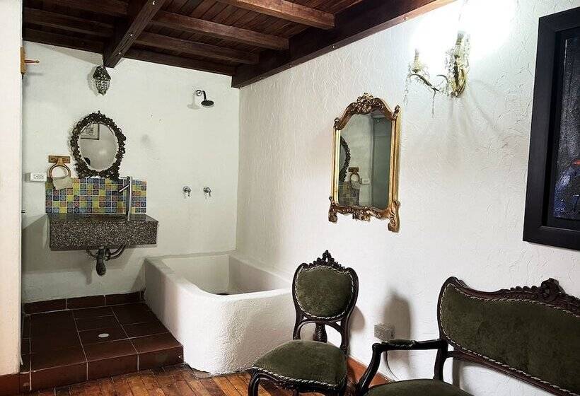 هتل Galería Casa De La Luz