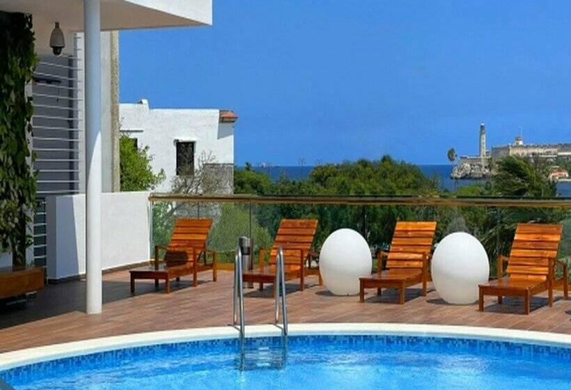 هتل Innside Habana Catedral