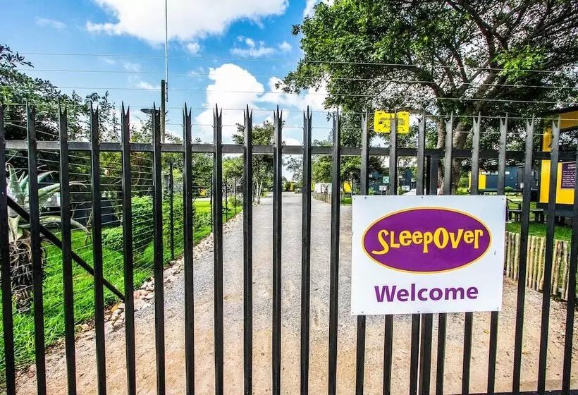 Hotelli Sleepover Orpen Gate