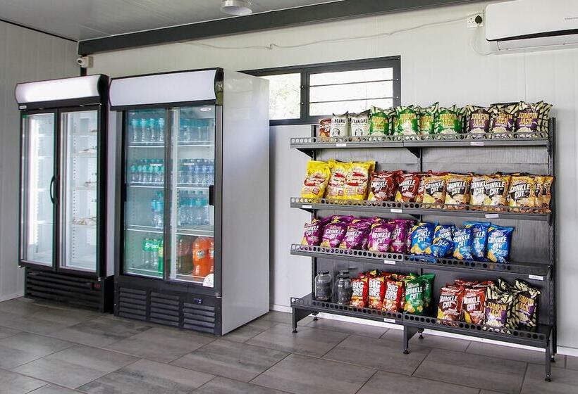 Отель Sleepover Orpen Gate