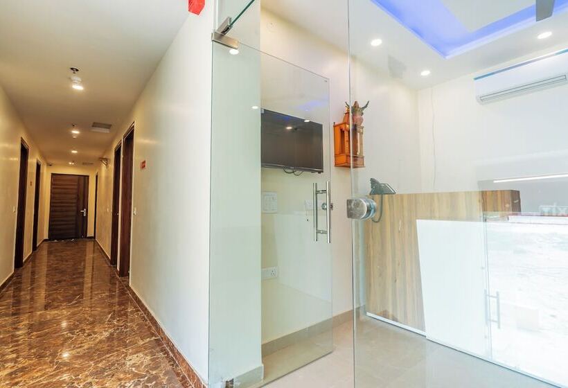 בית מלון כפרי Tejas Regency