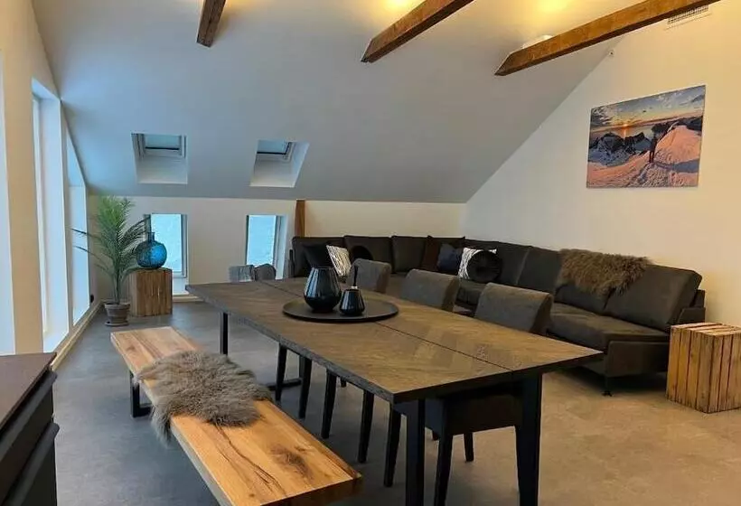 ホテル Torsken Brygge   Senja By Heart