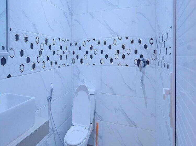 هتل Capital O 92096 Kuala Ulee Lheue Residence Syariah