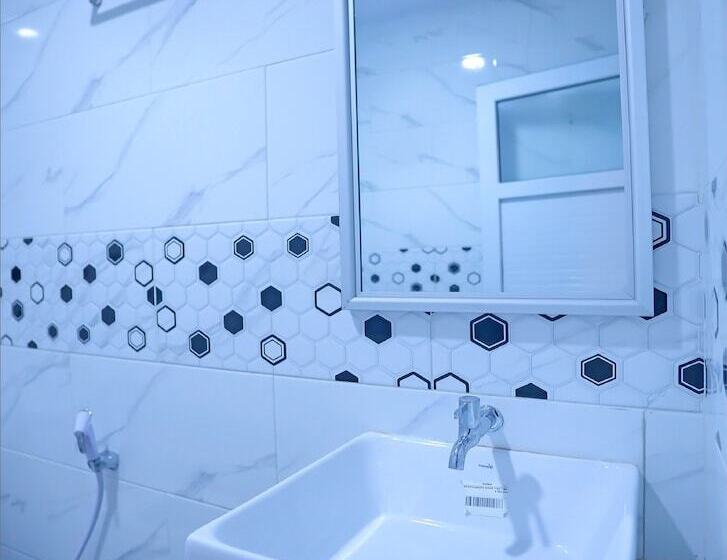 هتل Capital O 92096 Kuala Ulee Lheue Residence Syariah