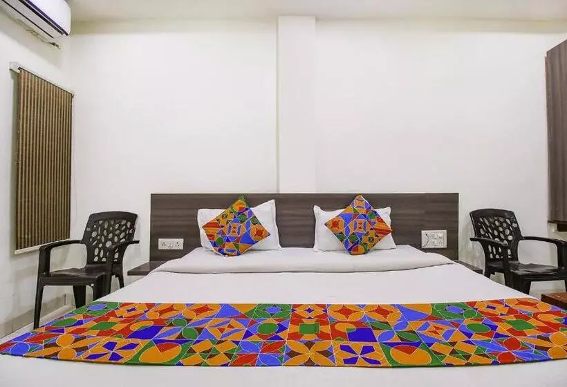 Hotelli Fabexpress Aditya Regency