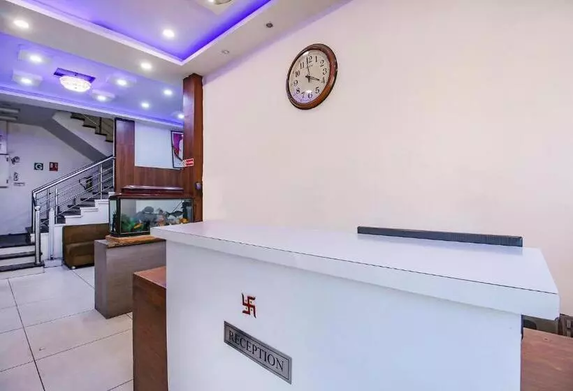 Hotelli Fabexpress Aditya Regency