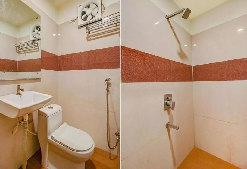 Hotelli Fabexpress Aditya Regency