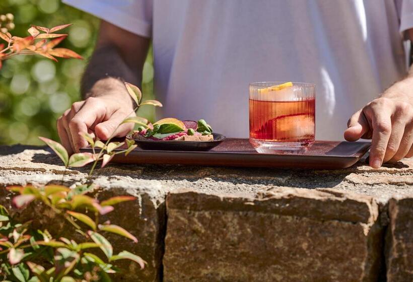 בית מלון כפרי Ikos Odisia