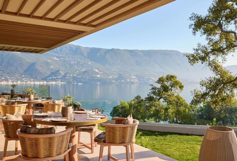 בית מלון כפרי Ikos Odisia