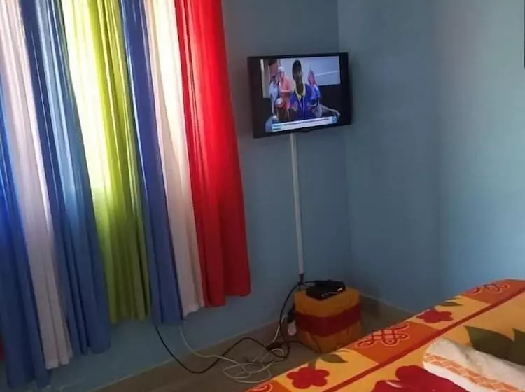 هتل Safari Homestay