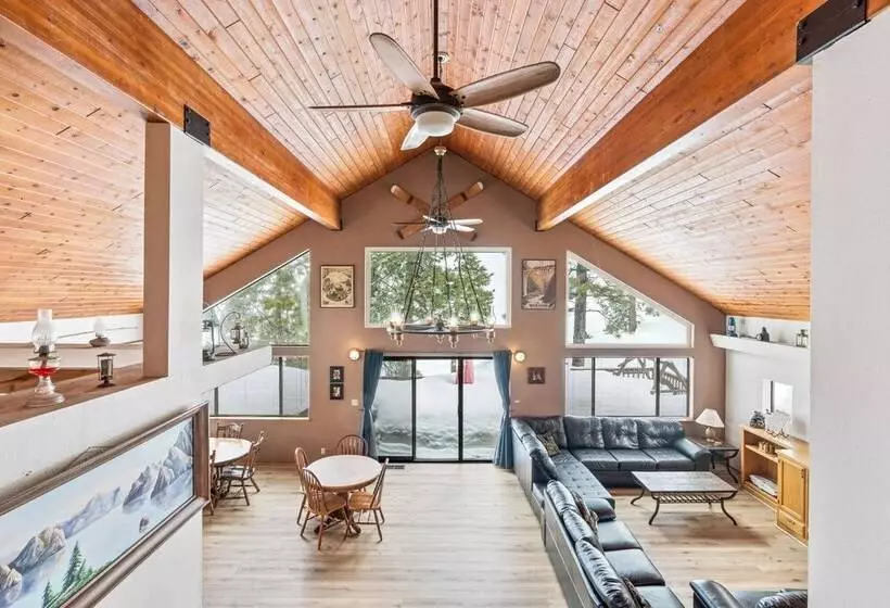 Granite View Lodge   Minutes From Water