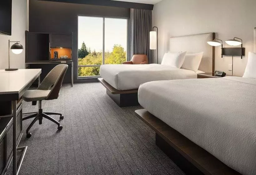 هتل Courtyard By Marriott Bozeman