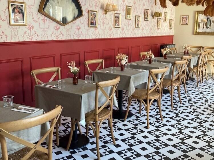 ホテル Fleur De Lys Bampton