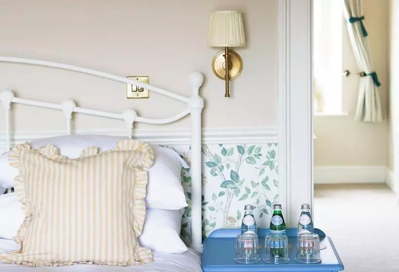 Hotelli Fleur De Lys Bampton