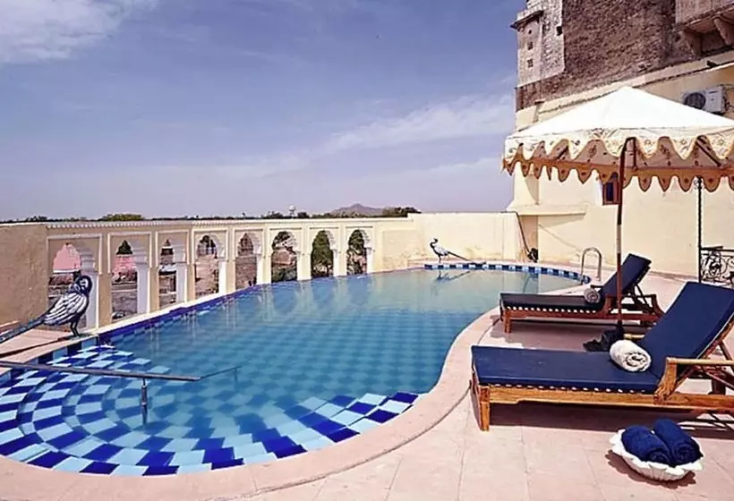 Hotelli Fort Barli   A 16th Century Castle