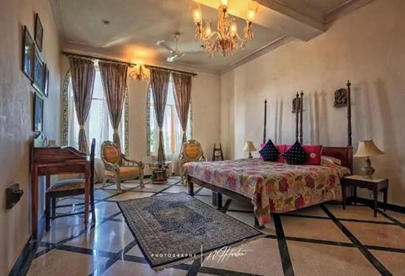 Hotelli Fort Barli   A 16th Century Castle