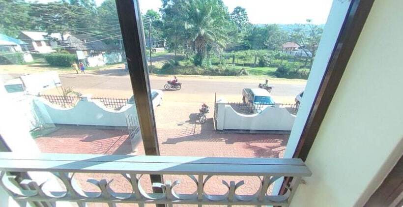 فندق New Coffee Tree