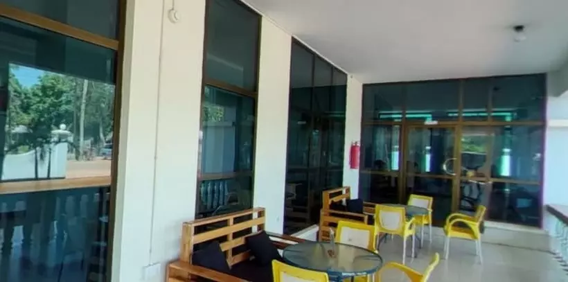 هتل New Coffee Tree