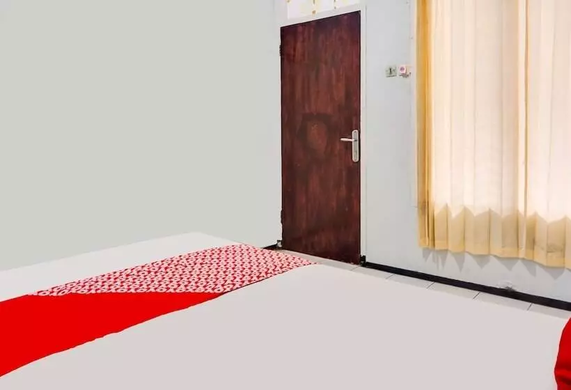 ホテル Serayu Sumbersari Homestay By Oyo