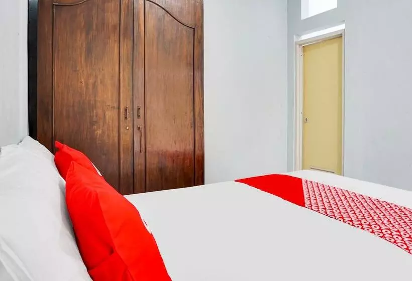 ホテル Serayu Sumbersari Homestay By Oyo