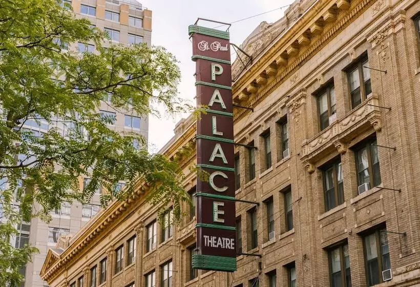 Hotelli Sonder The Fitz