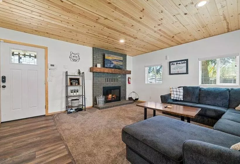 Lakeview Cabin