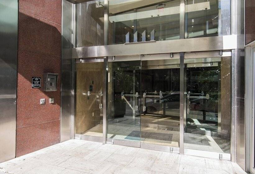 Luxury 4b Condo   Newly Renovated   Steps To French Quarter