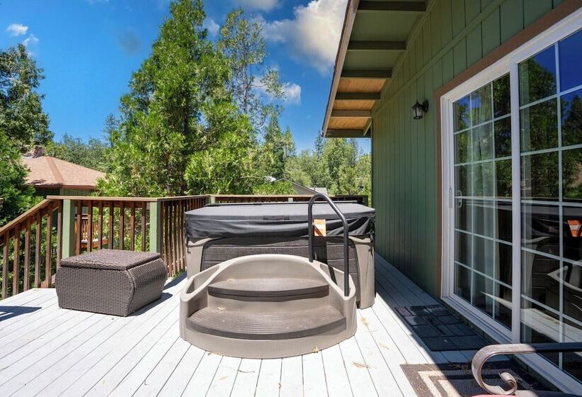 Immersed In Nature! Manzanita Cabin W/hot Tub