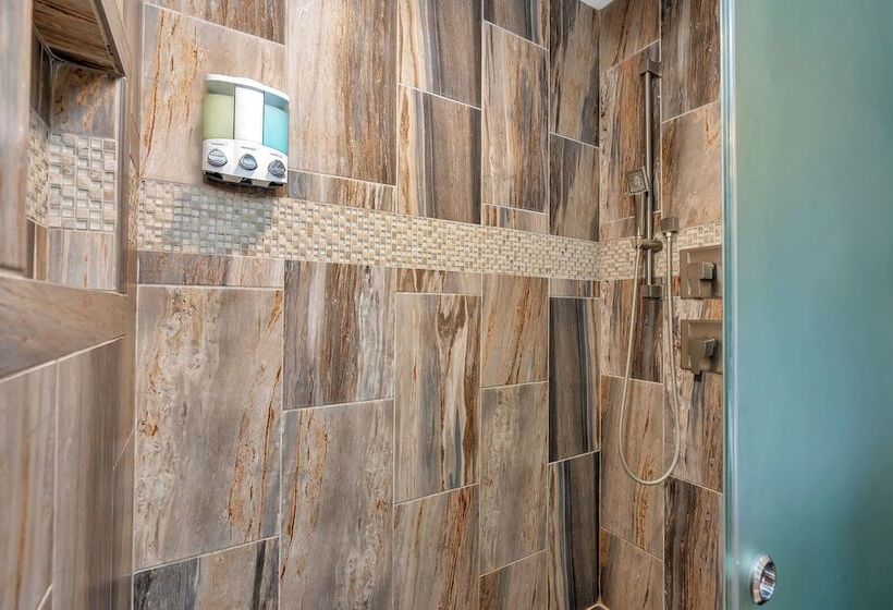 Immersed In Nature! Manzanita Cabin W/hot Tub