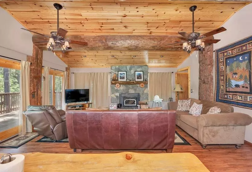 Immersed In Nature! Manzanita Cabin W/hot Tub