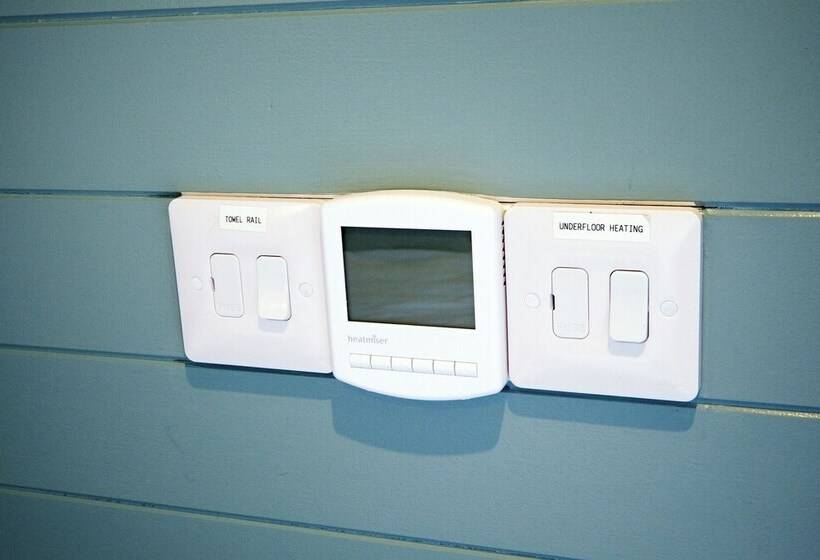 Ocean View 5 1 Bed Pod Llanrhidian