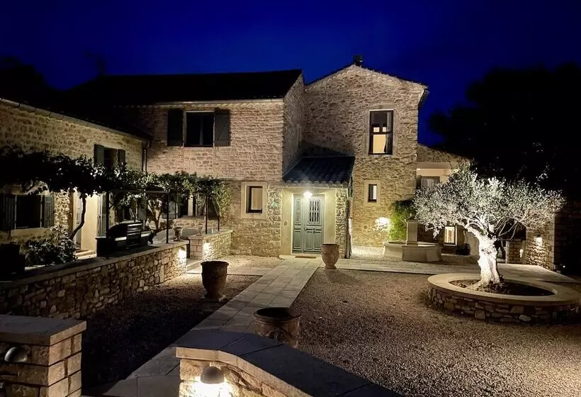 ペンション La Serre Des Mourgues