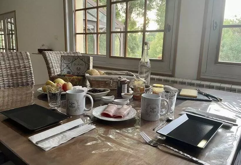 ペンション La Serre Des Mourgues