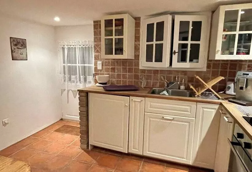 ペンション La Serre Des Mourgues