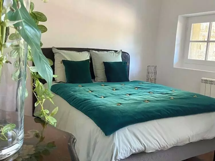 ペンション La Serre Des Mourgues