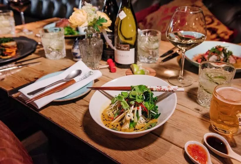 Majatalo Newton Hall Courtyard Rooms