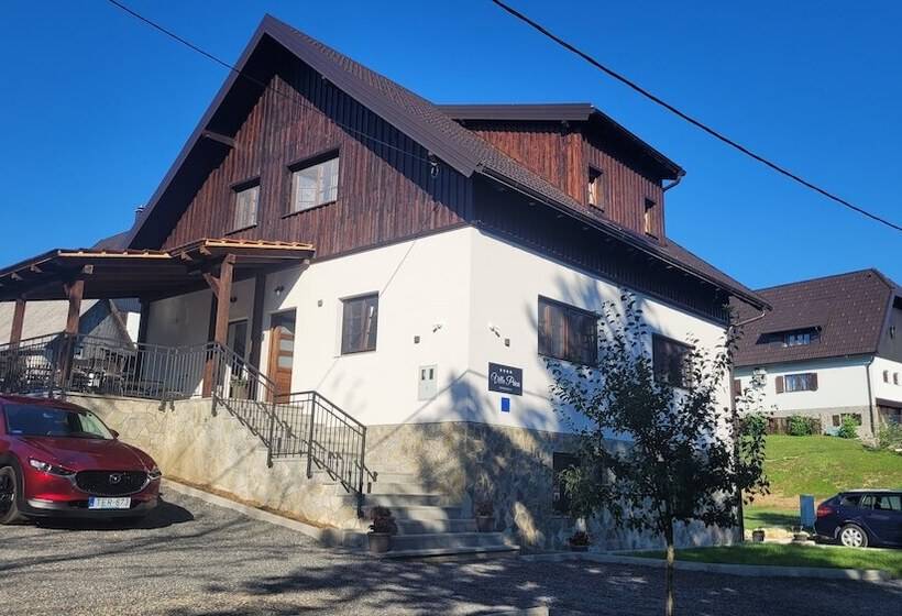 بنسيون Plitvica Villa Prica