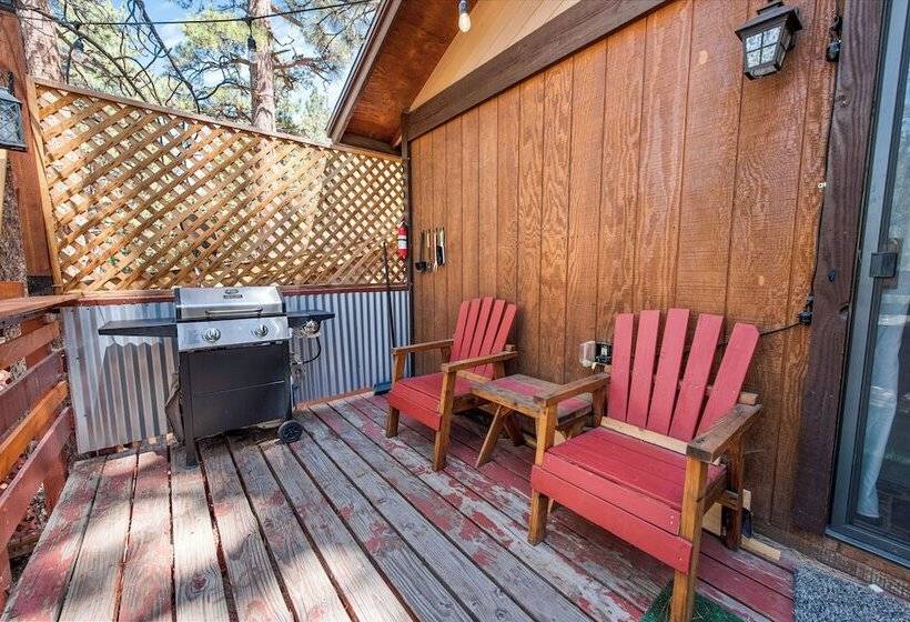 Ponderosa Hill Cabin