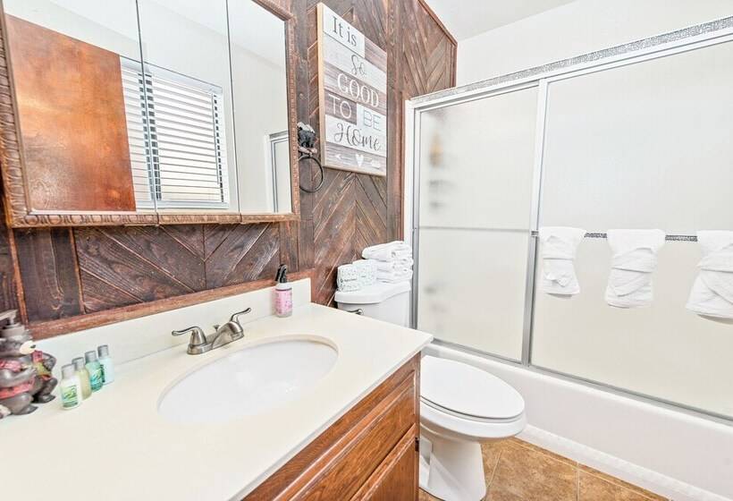 Ponderosa Hill Cabin