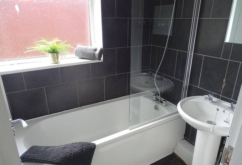 דירת נופש Perfect Location For City Centre University