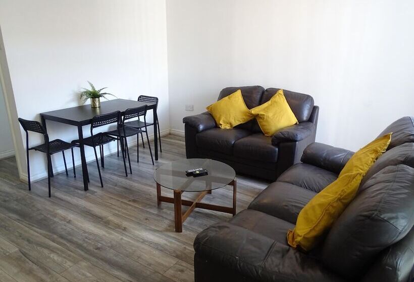 דירת נופש Perfect Location For City Centre University