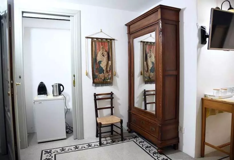 Aamiaismajoitus (B&B) Domo Peonia Bianca